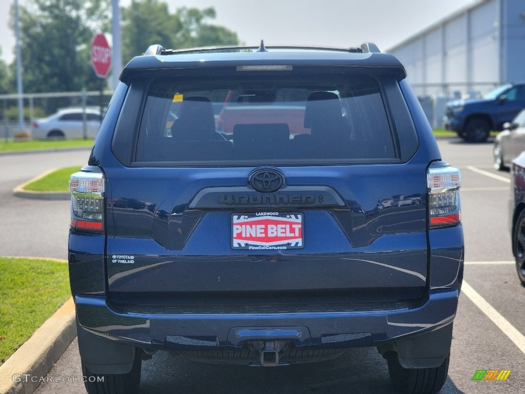 2021 4Runner Venture 4x4 - Nautical Blue Metallic / Black/Graphite photo #4