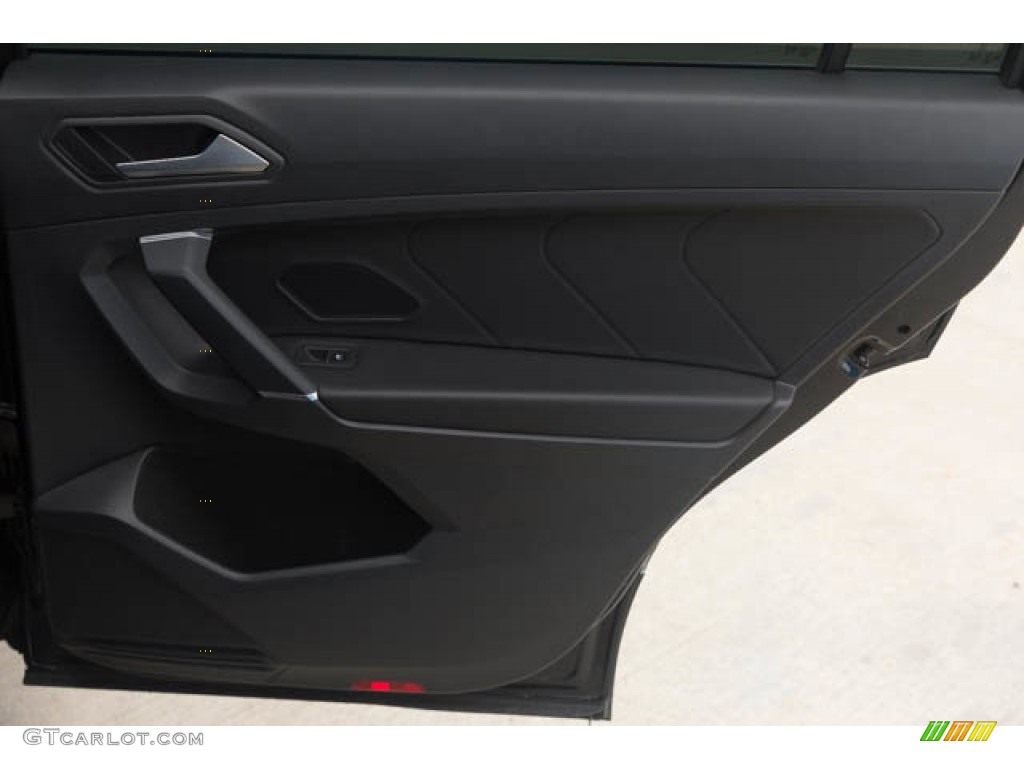 2020 Volkswagen Tiguan SEL Premium R-Line 4MOTION Titan Black Door Panel Photo #146186190