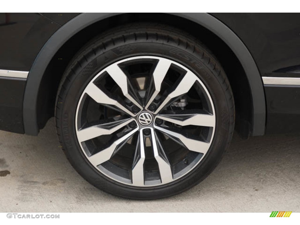 2020 Tiguan SEL Premium R-Line 4MOTION - Deep Black Pearl / Titan Black photo #37