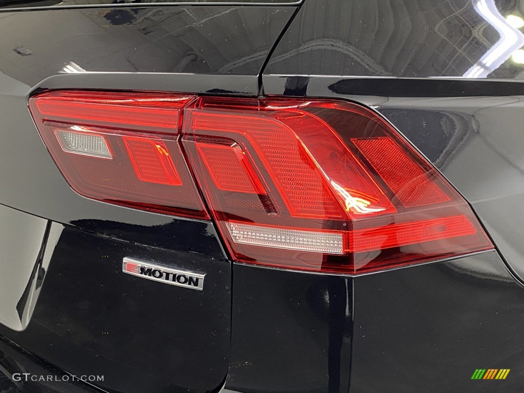 2020 Tiguan SEL Premium R-Line 4MOTION - Deep Black Pearl / Titan Black photo #53