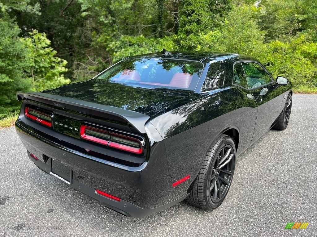 2023 Challenger SRT Hellcat JailBreak - Pitch Black / Demonic Red/Black photo #6