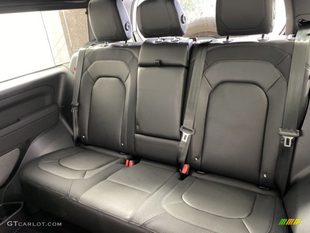 2023 Land Rover Defender 90 X-Dynamic SE Rear Seat Photo #146187912