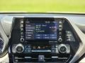 Graphite Controls Photo for 2020 Toyota Highlander #146188014