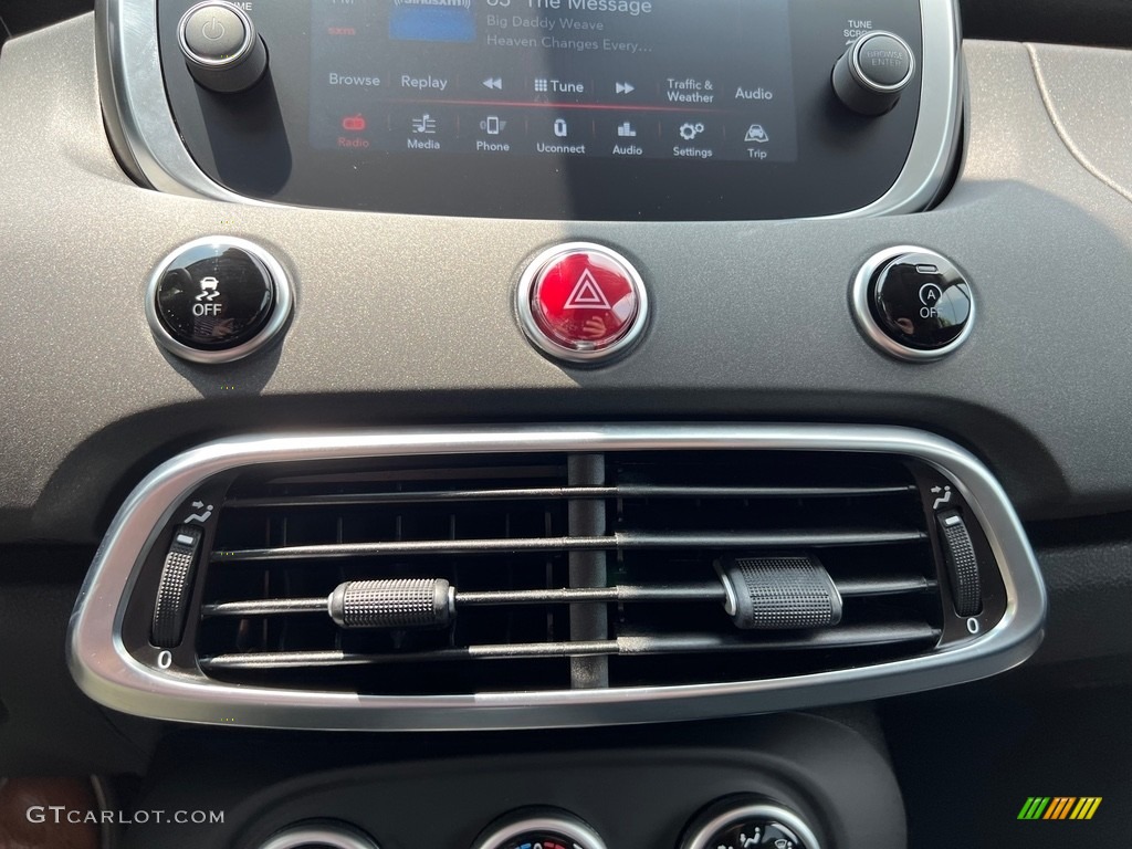 2023 Fiat 500X Pop AWD Controls Photo #146188581