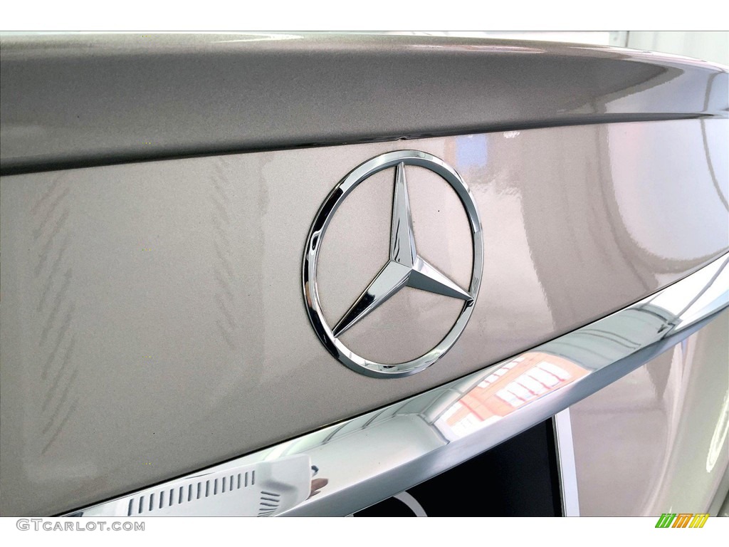 2019 C 300 Sedan - Selenite Grey Metallic / Black photo #7