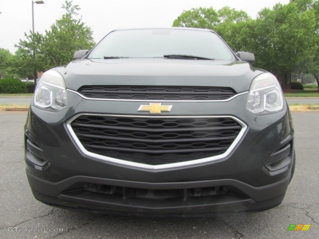 2017 Equinox LS - Nightfall Gray Metallic / Light Titanium/Jet Black photo #5
