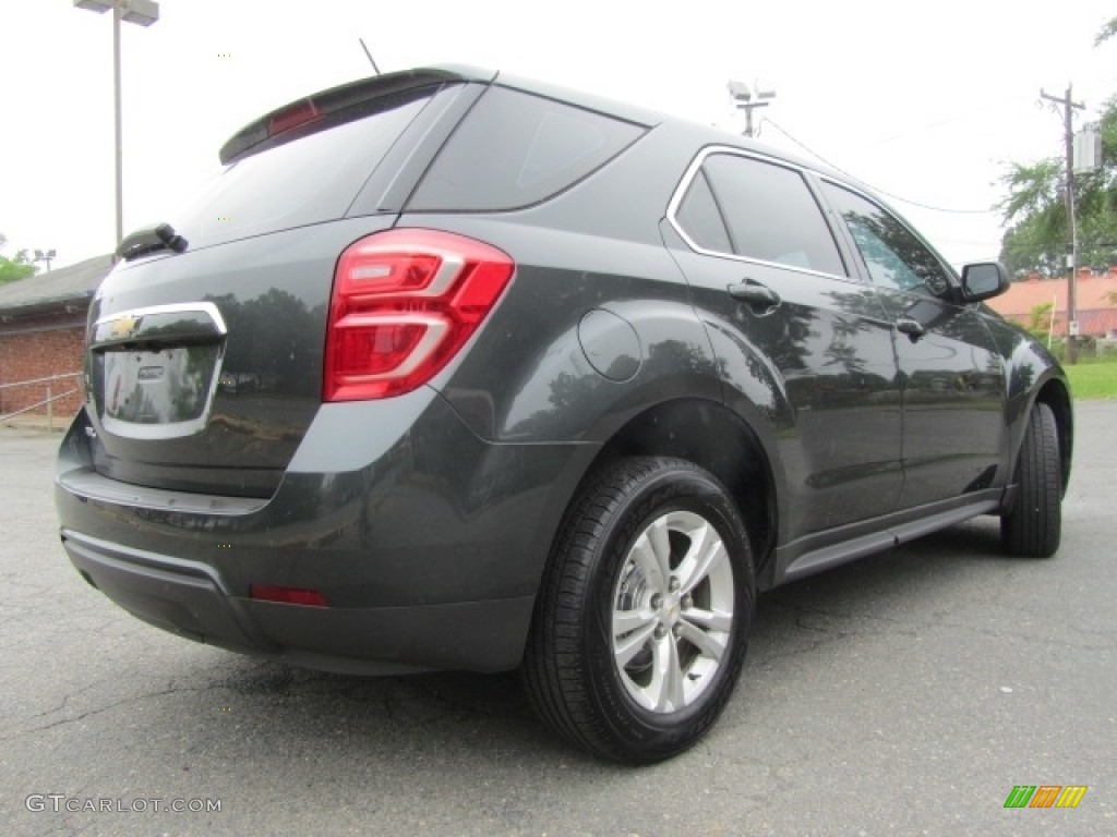2017 Equinox LS - Nightfall Gray Metallic / Light Titanium/Jet Black photo #10