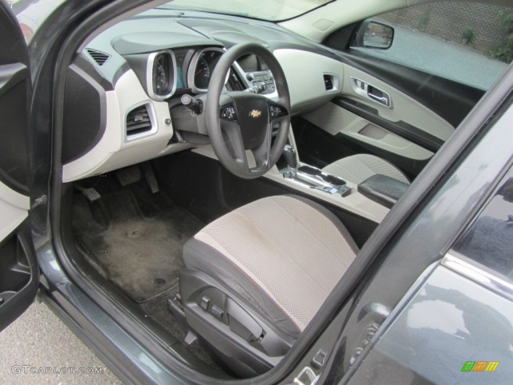2017 Equinox LS - Nightfall Gray Metallic / Light Titanium/Jet Black photo #16