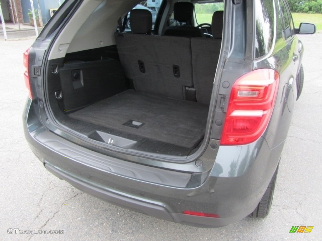 2017 Chevrolet Equinox LS Trunk Photo #146190552