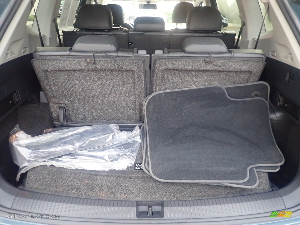 2019 Tiguan SE 4MOTION - Stone Blue Metallic / Titan Black photo #4