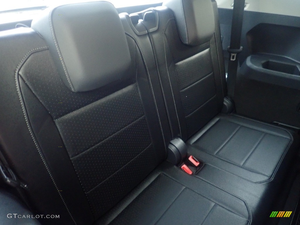 2019 Tiguan SE 4MOTION - Stone Blue Metallic / Titan Black photo #17