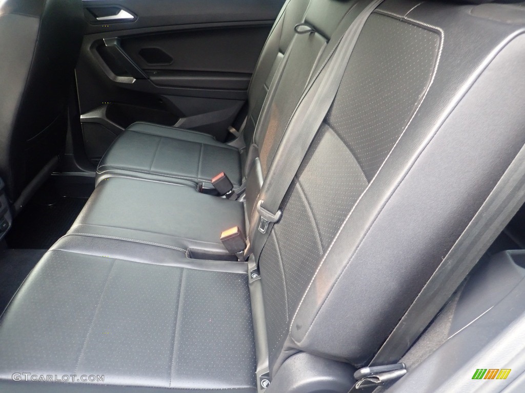 2019 Tiguan SE 4MOTION - Stone Blue Metallic / Titan Black photo #19