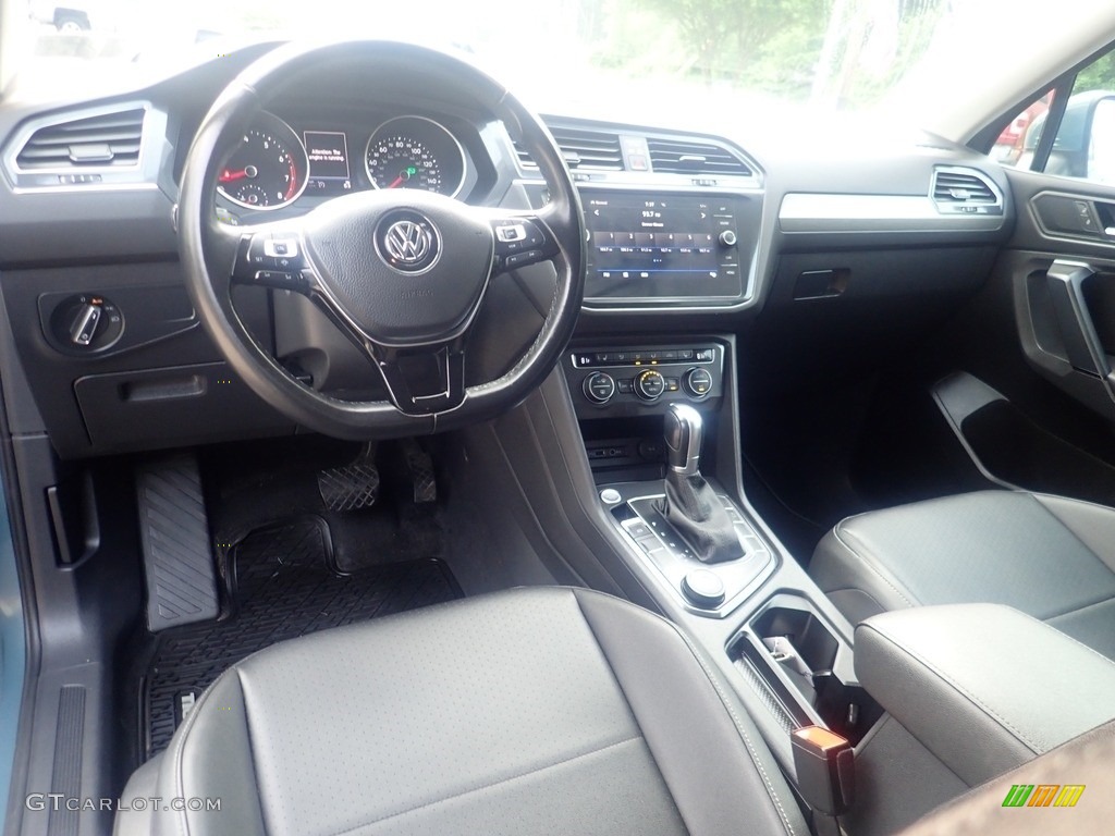 2019 Tiguan SE 4MOTION - Stone Blue Metallic / Titan Black photo #20