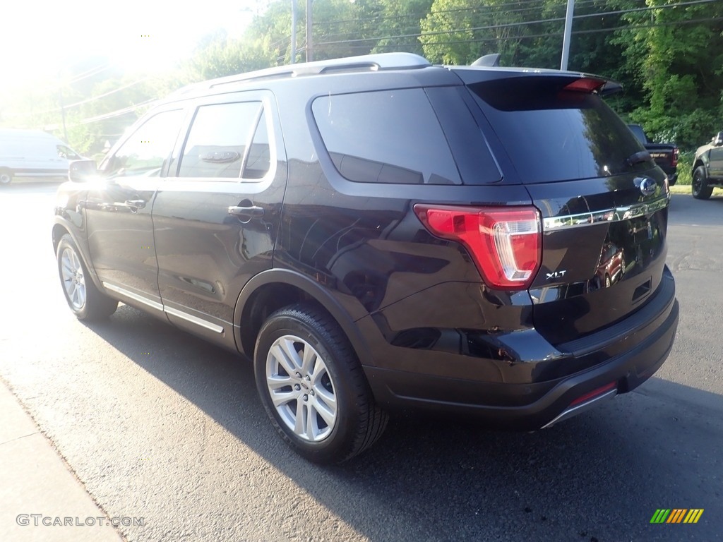 2019 Explorer XLT 4WD - Agate Black / Medium Black photo #5