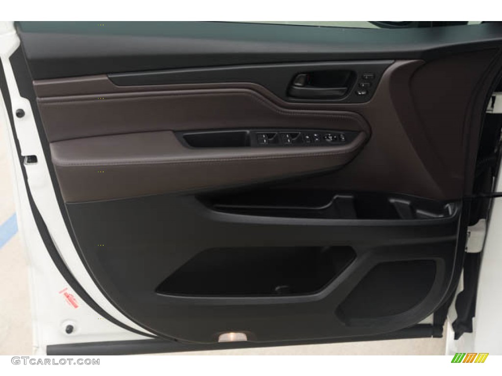 2019 Honda Odyssey Touring Mocha Door Panel Photo #146194449