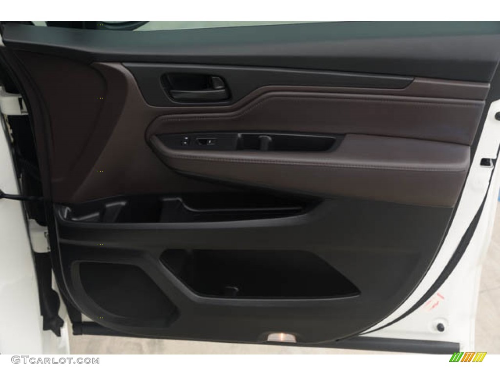 2019 Honda Odyssey Touring Mocha Door Panel Photo #146194512