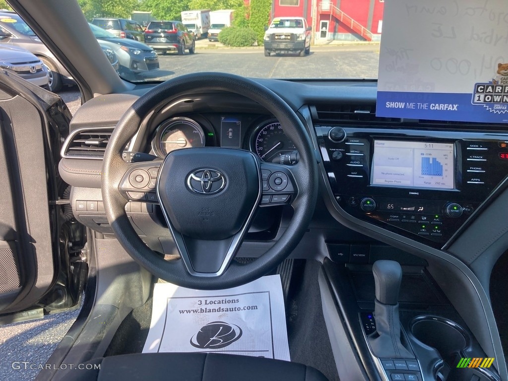 2020 Camry Hybrid LE - Midnight Black Metallic / Black photo #17