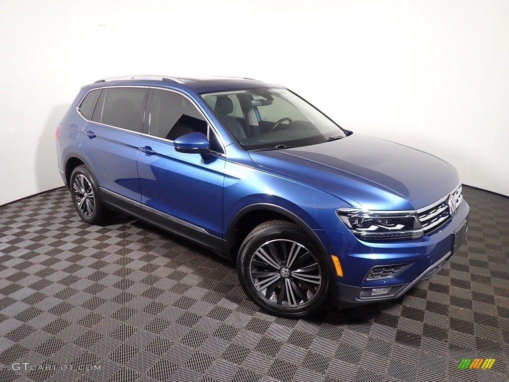 2019 Volkswagen Tiguan SEL Premium 4MOTION Exterior Photos