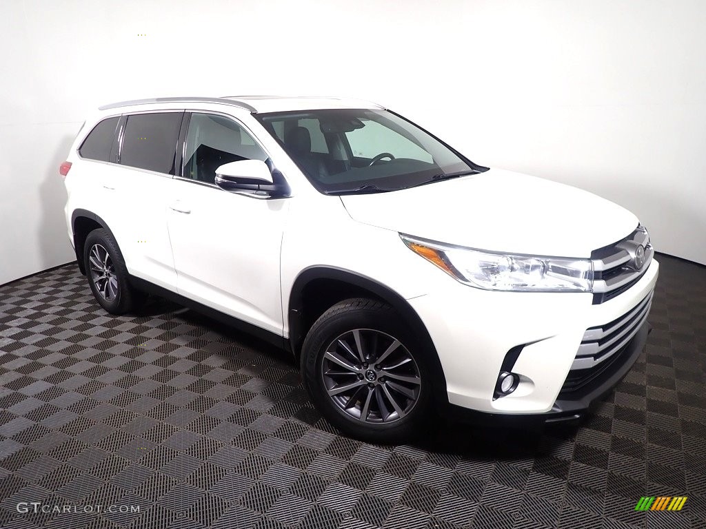 2019 Highlander XLE AWD - Blizzard Pearl White / Black photo #1