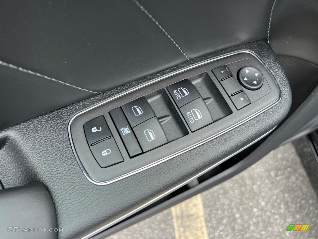 2023 Dodge Charger R/T Plus Door Panel Photos