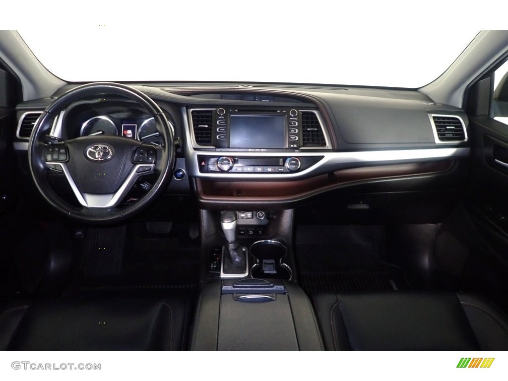 2019 Highlander XLE AWD - Blizzard Pearl White / Black photo #24