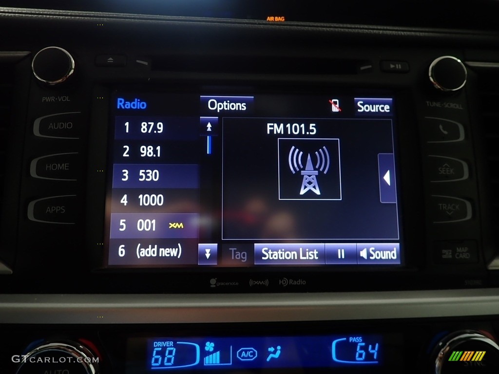 2019 Highlander XLE AWD - Blizzard Pearl White / Black photo #26