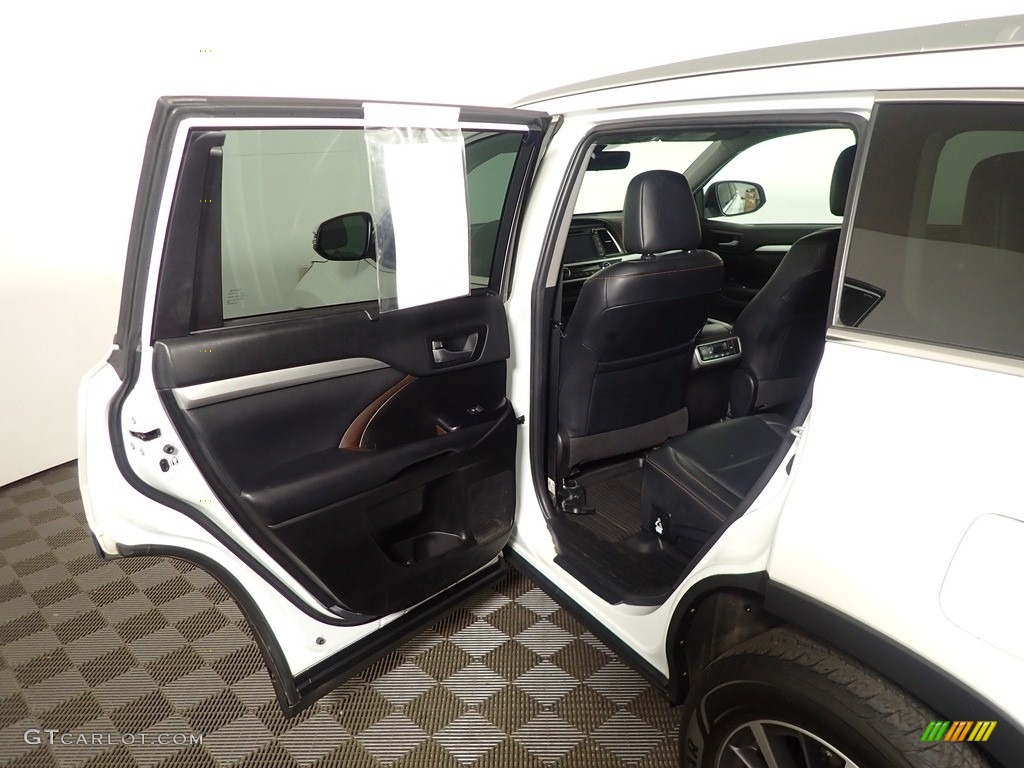 2019 Highlander XLE AWD - Blizzard Pearl White / Black photo #34