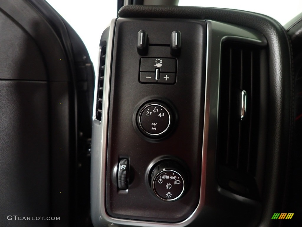 2016 Chevrolet Silverado 2500HD LTZ Crew Cab 4x4 Controls Photos