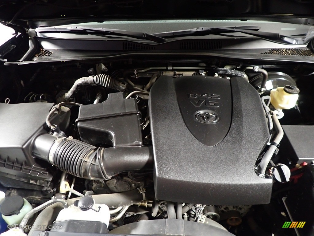 2018 Tacoma SR5 Double Cab 4x4 - Midnight Black Metallic / Cement Gray photo #6
