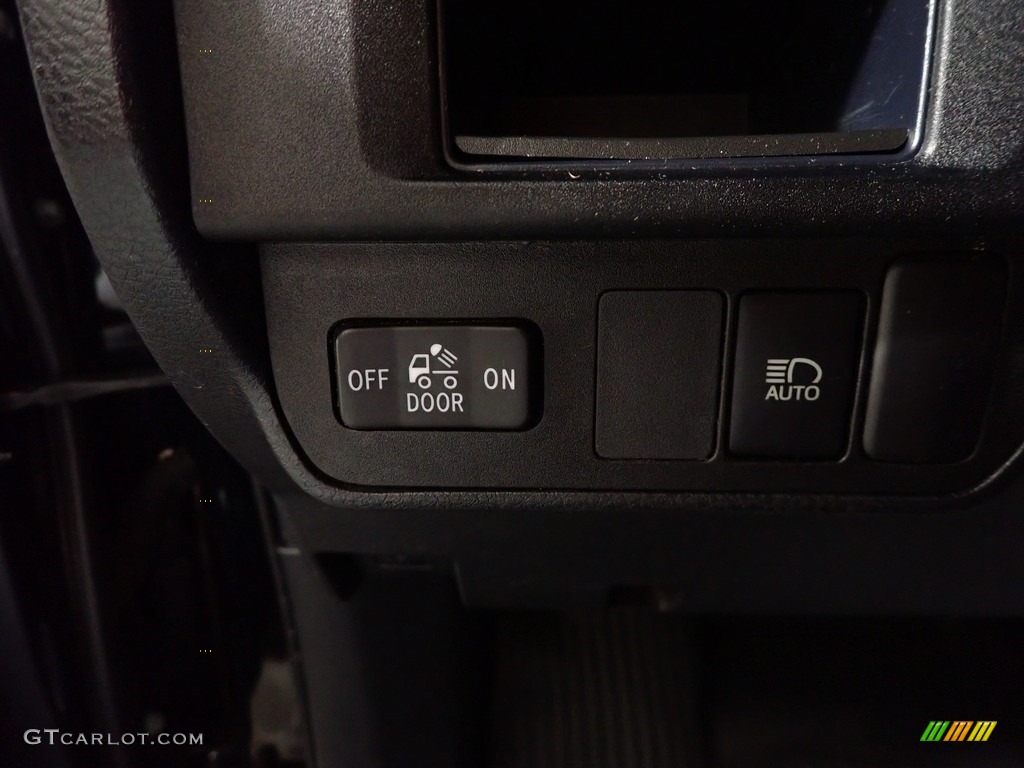 2018 Tacoma SR5 Double Cab 4x4 - Midnight Black Metallic / Cement Gray photo #26