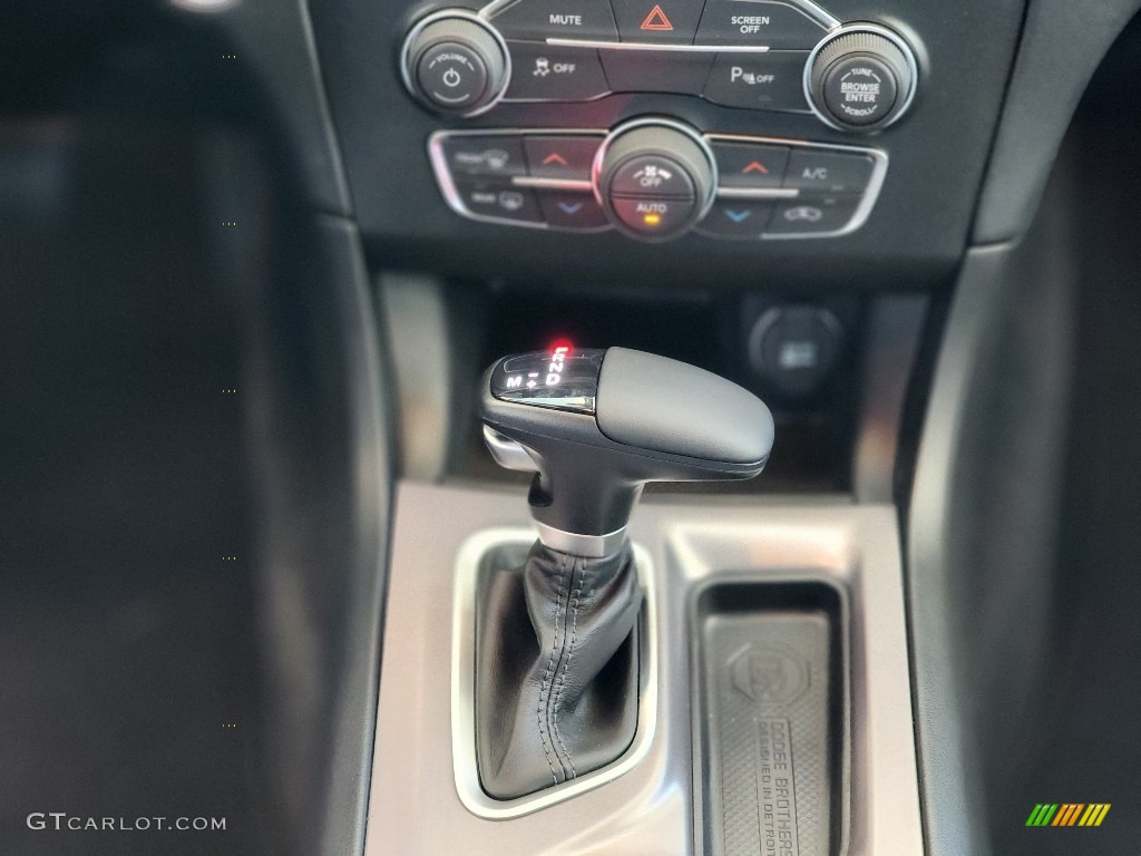 2023 Dodge Charger SXT Transmission Photos