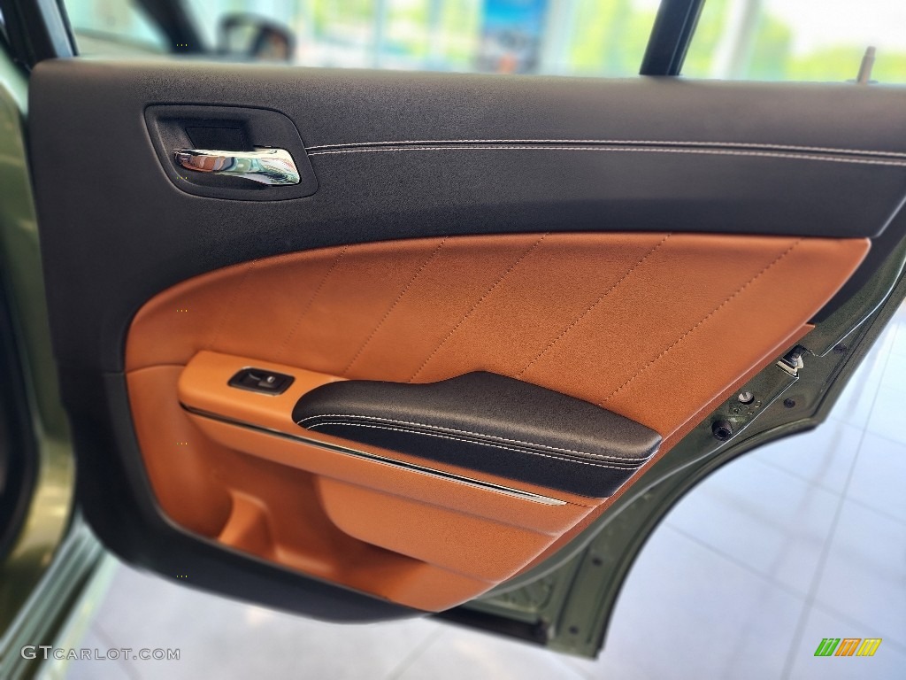 2022 Dodge Charger SRT Hellcat Widebody Black/Sepia Door Panel Photo #146202513