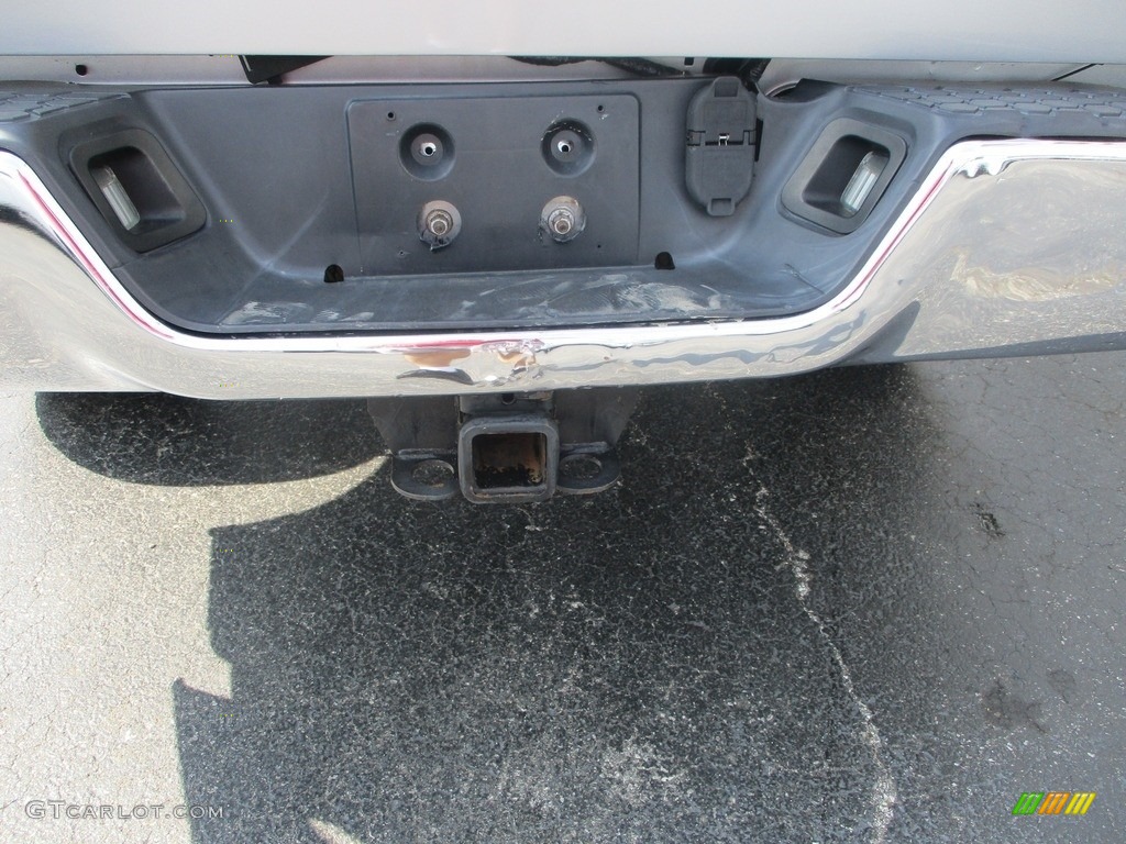 2017 2500 SLT Crew Cab - Bright Silver Metallic / Black/Diesel Gray photo #29