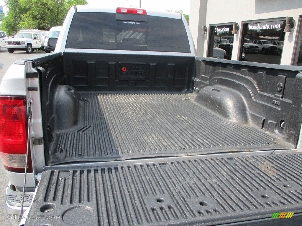 2017 2500 SLT Crew Cab - Bright Silver Metallic / Black/Diesel Gray photo #30