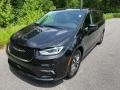 2023 Brilliant Black Crystal Pearl Chrysler Pacifica Hybrid Touring L  photo #2