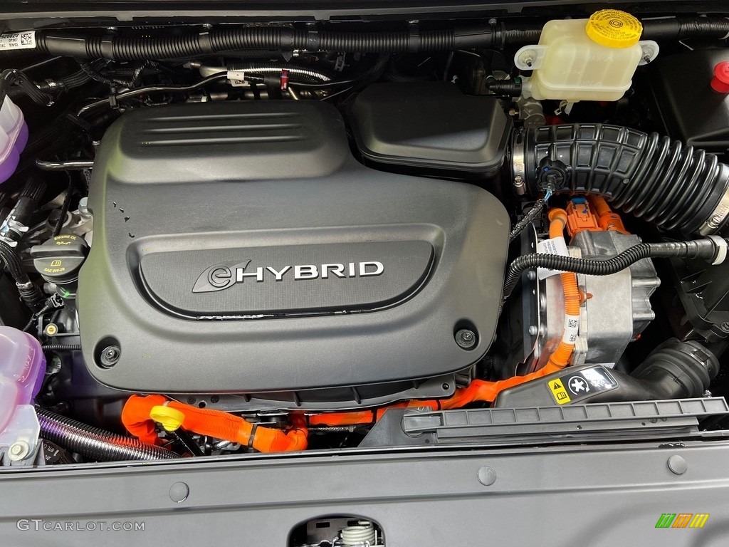 2023 Chrysler Pacifica Hybrid Touring L Engine Photos