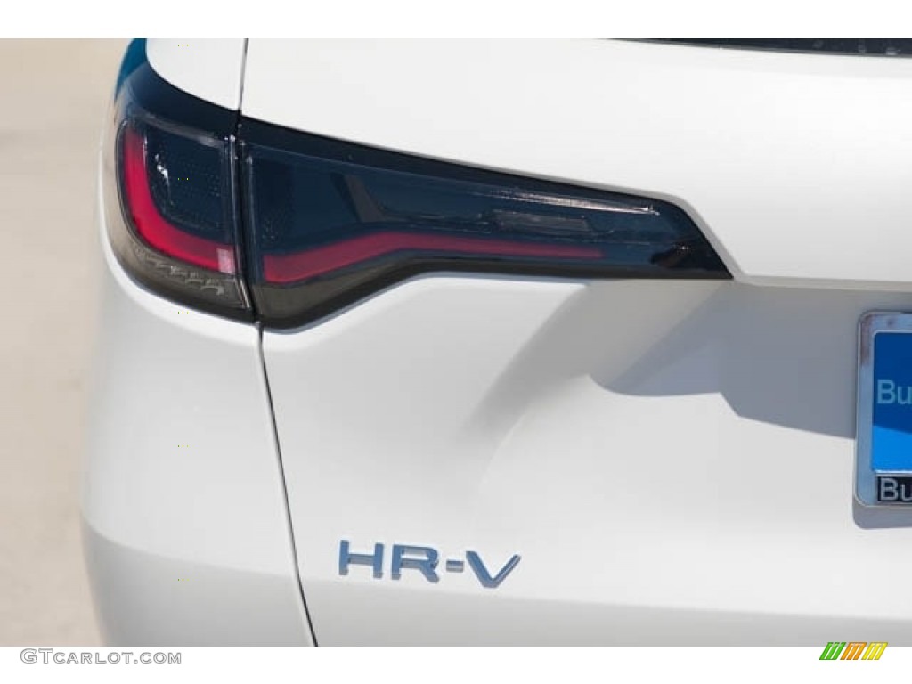 2024 Honda HR-V LX Marks and Logos Photos