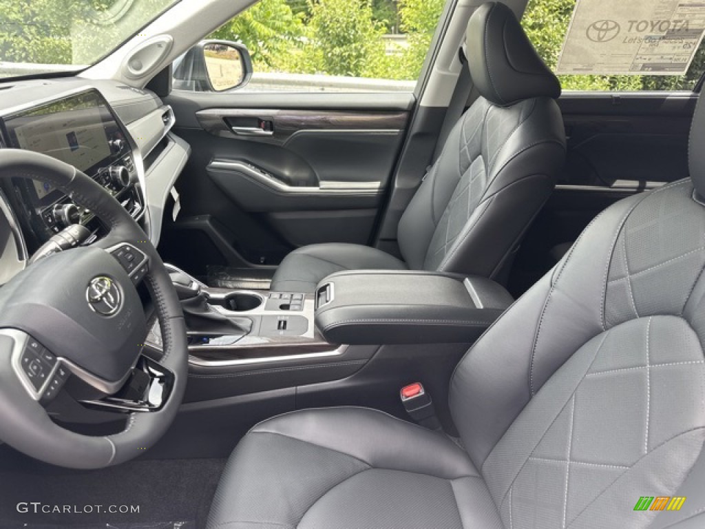 2023 Toyota Highlander Platinum Front Seat Photos