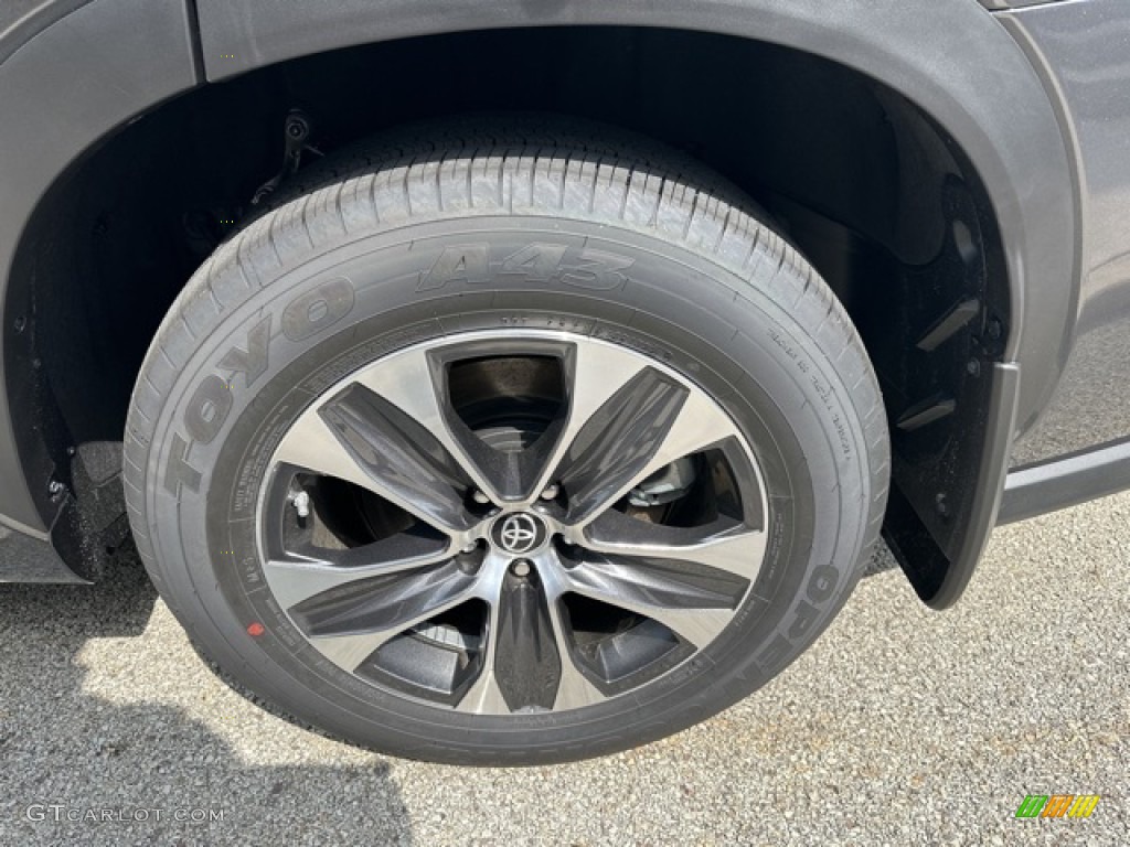 2023 Toyota Highlander XLE AWD Wheel Photos