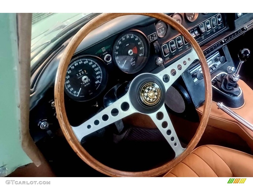 1969 Jaguar E-Type XKE 4.2 Fixed Head Coupe Cinnamon Steering Wheel Photo #146207289
