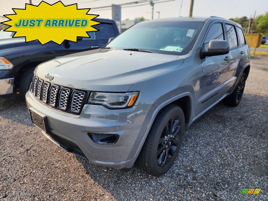 2020 Grand Cherokee Altitude 4x4 - Sting-Gray / Black photo #1