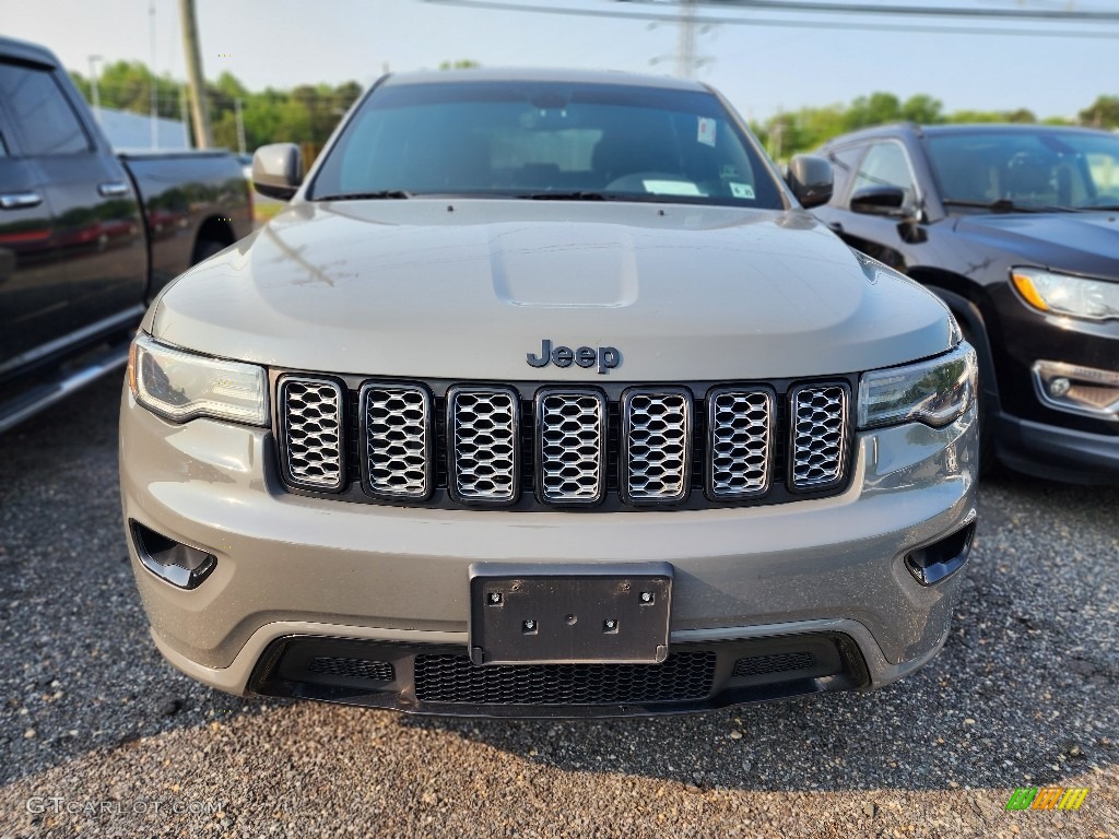 2020 Grand Cherokee Altitude 4x4 - Sting-Gray / Black photo #2