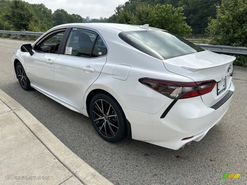 Ice Cap 2023 Toyota Camry SE Hybrid Exterior Photo #146208597