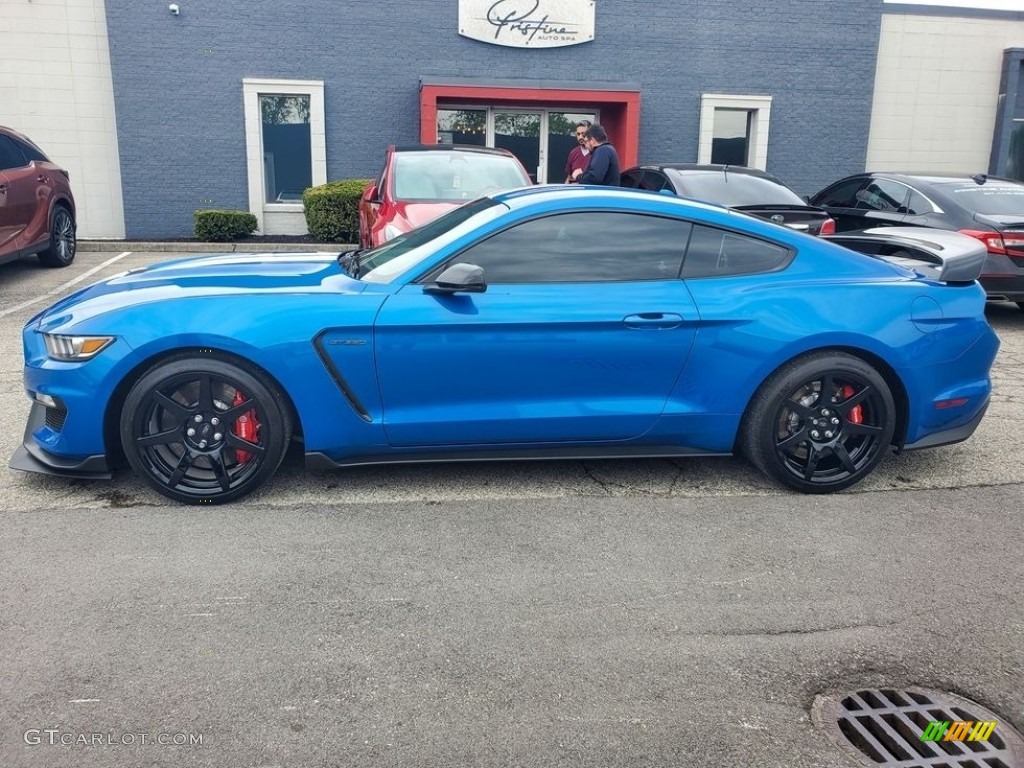 2019 Mustang Shelby GT350R - Velocity Blue / GT350 Ebony Recaro Cloth/Miko Suede photo #11