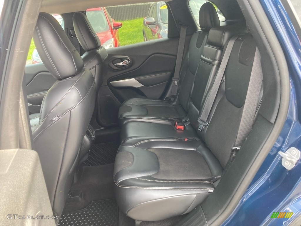 2018 Cherokee Latitude Plus 4x4 - Patriot Blue Pearl / Black photo #14
