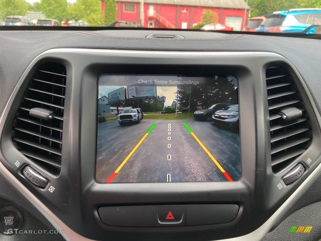 2018 Cherokee Latitude Plus 4x4 - Patriot Blue Pearl / Black photo #24