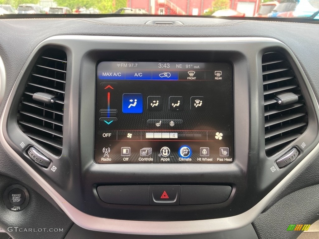 2018 Cherokee Latitude Plus 4x4 - Patriot Blue Pearl / Black photo #25