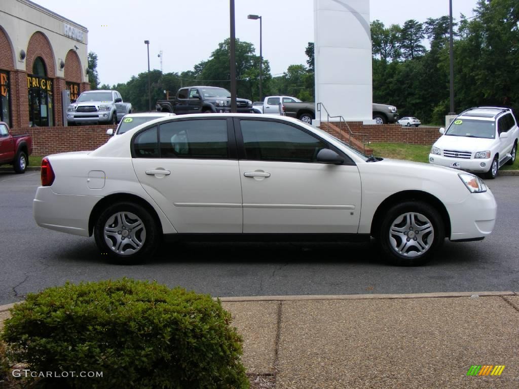 2007 Malibu LS Sedan - White / Titanium Gray photo #16