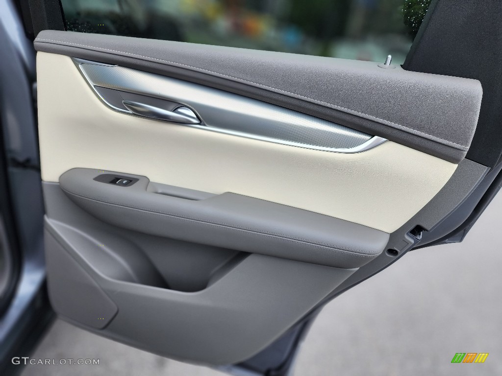 2022 Cadillac XT5 Premium Luxury AWD Cirrus Door Panel Photo #146210709
