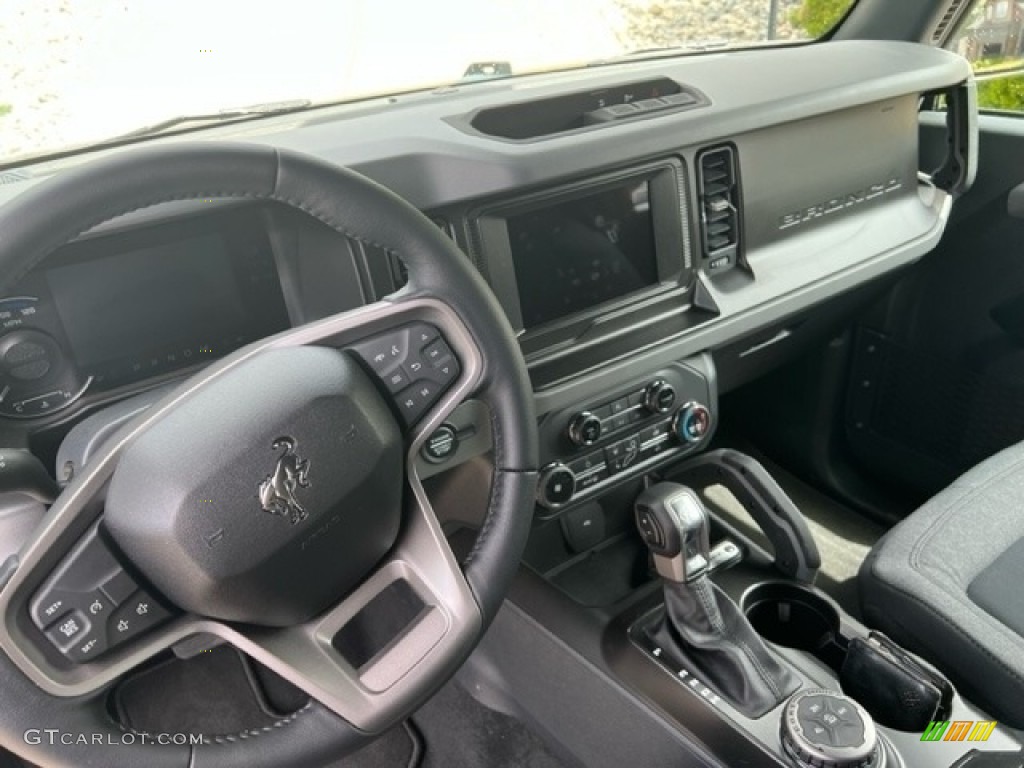 2022 Ford Bronco Big Bend 4x4 2-Door Dark Space Gray Dashboard Photo #146210754